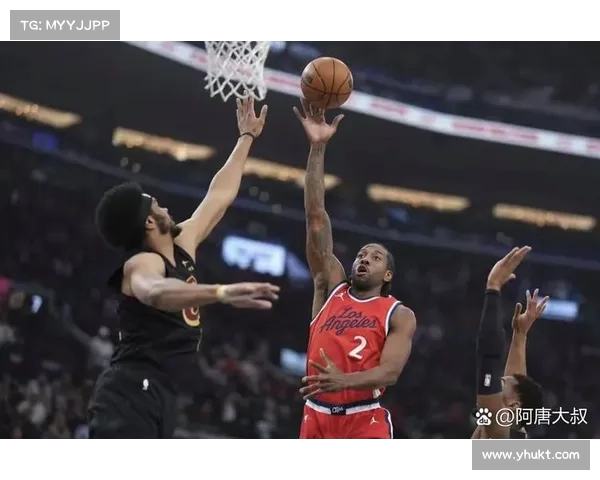 快船队通过精彩的团队合作成功取胜