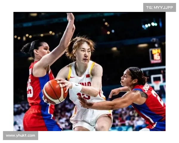 拼得很凶！孙梦然与杰克逊激烈卡位，裁判吹罚犯规引发争议(孙梦然结婚)